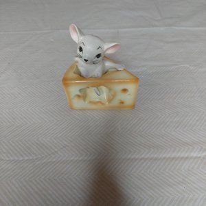 Lefton S&P Shakers Mouse with Cheese